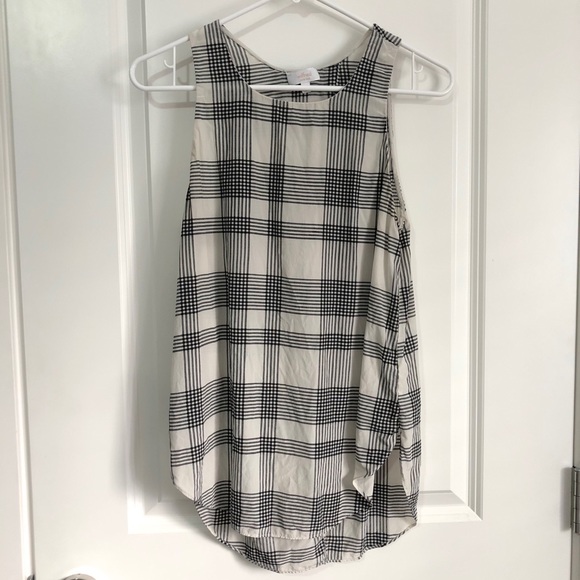 Wilfred Tops - ARITZIA WILFRED 100% SILK TANK TOP - SIZE SMALL